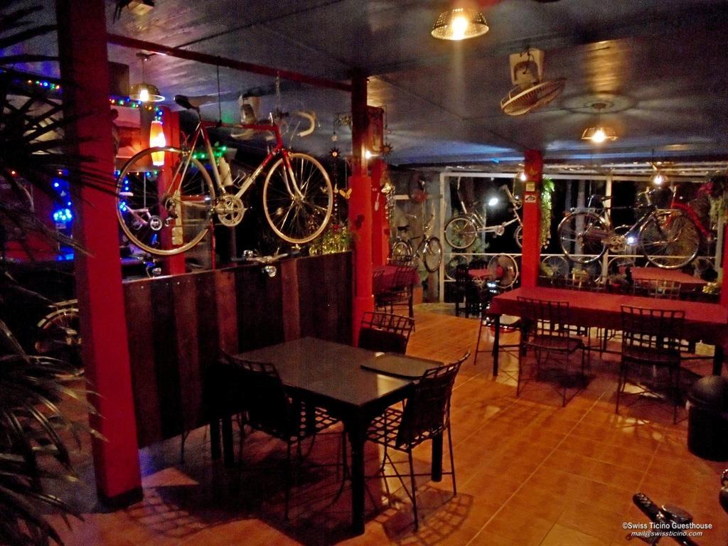 Swiss Ticino Guesthouse & Restaurant Mae Wang Dış mekan fotoğraf