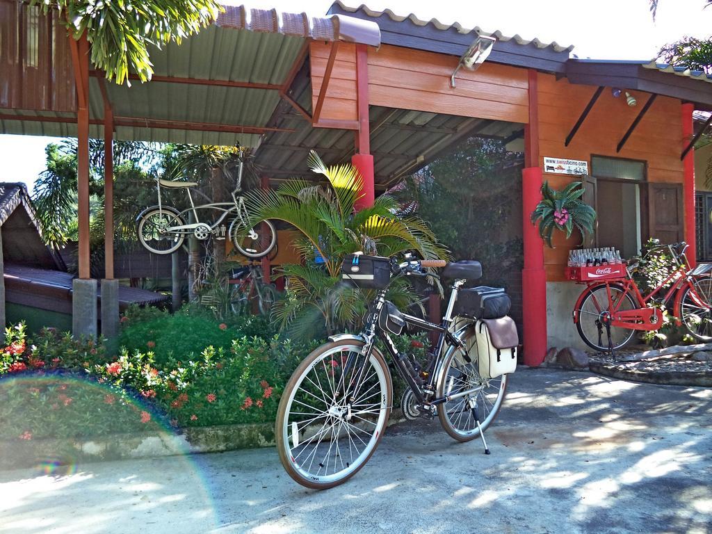 Swiss Ticino Guesthouse & Restaurant Mae Wang Dış mekan fotoğraf