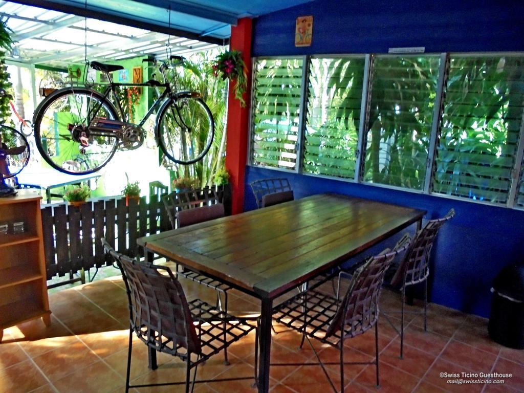 Swiss Ticino Guesthouse & Restaurant Mae Wang Dış mekan fotoğraf